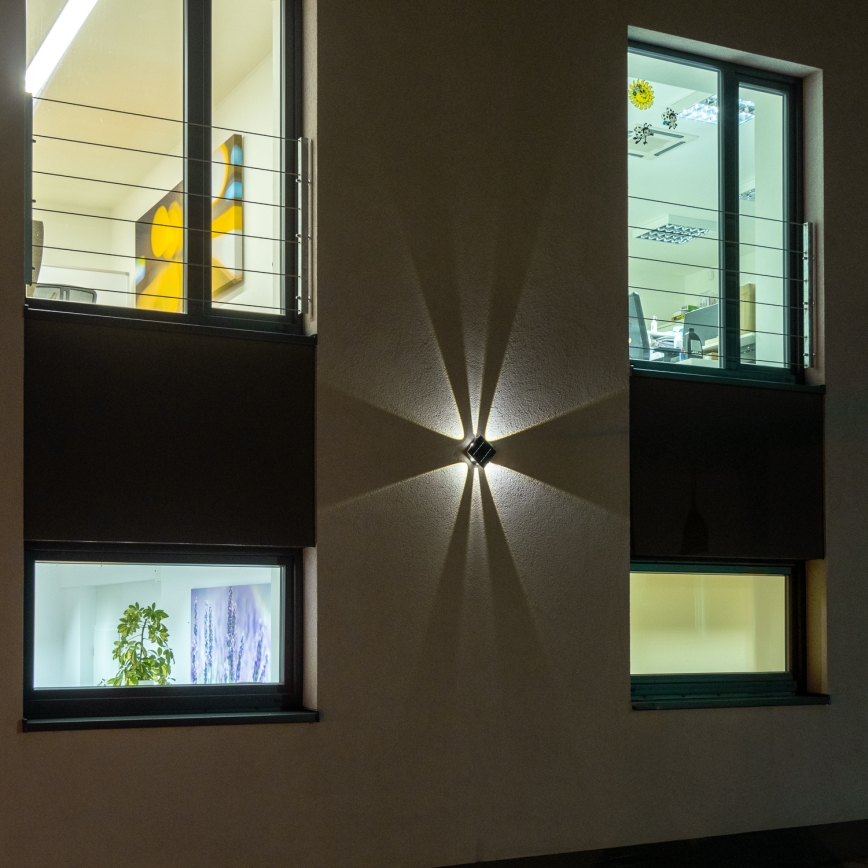 LED Solarna stenska svetilka s senzorjem LED/2W/5V IP54