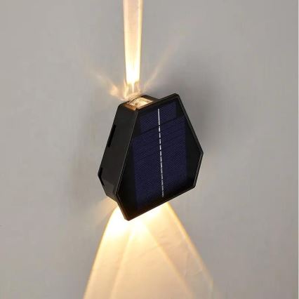 LED Solarna stenska svetilka s senzorjem LED/2W/5V IP54 1300 mAh
