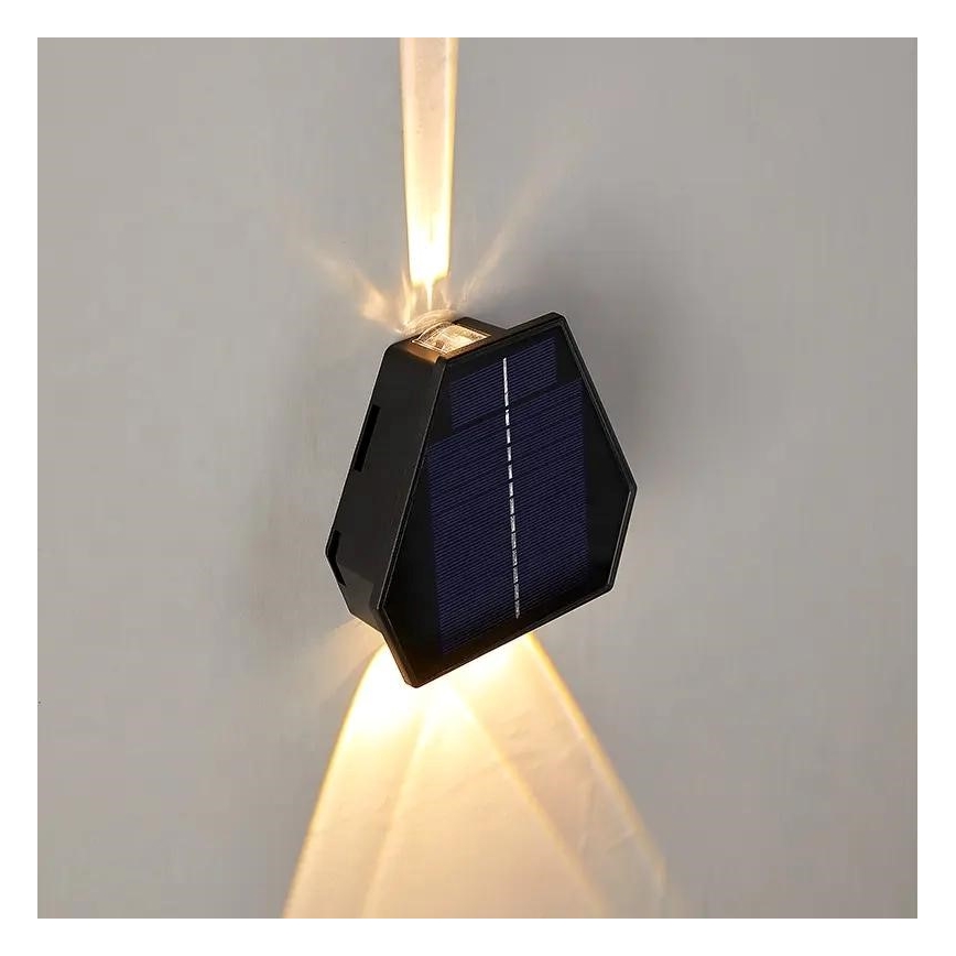 LED Solarna stenska svetilka s senzorjem LED/2W/5V IP54 1300 mAh
