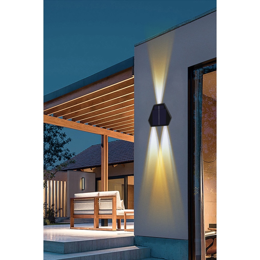 LED Solarna stenska svetilka s senzorjem LED/2W/5V IP54 1300 mAh