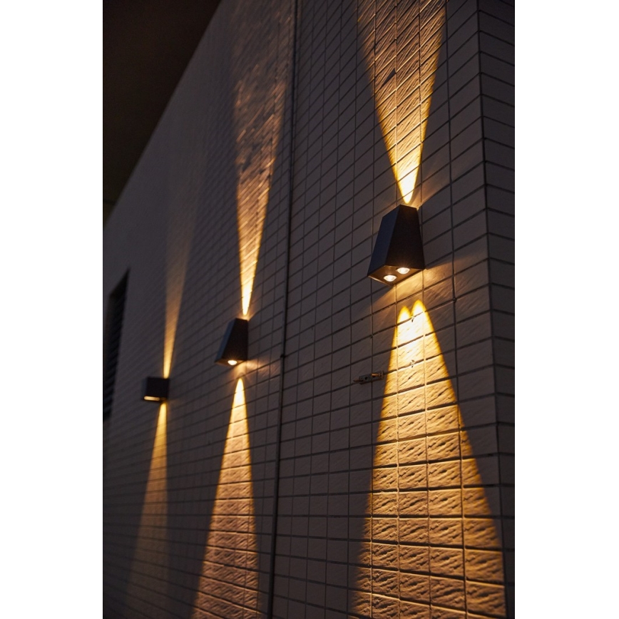 LED Solarna stenska svetilka s senzorjem LED/2W/5V IP54