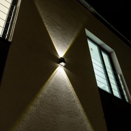 LED Solarna stenska svetilka s senzorjem LED/2W/5V IP54