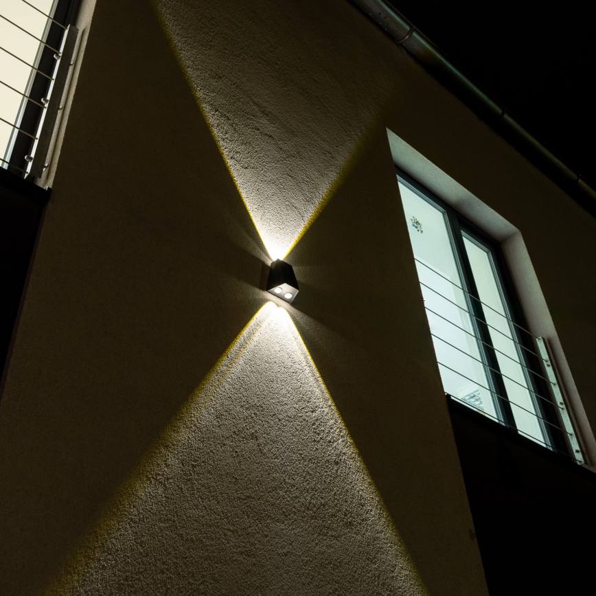 LED Solarna stenska svetilka s senzorjem LED/2W/5V IP54