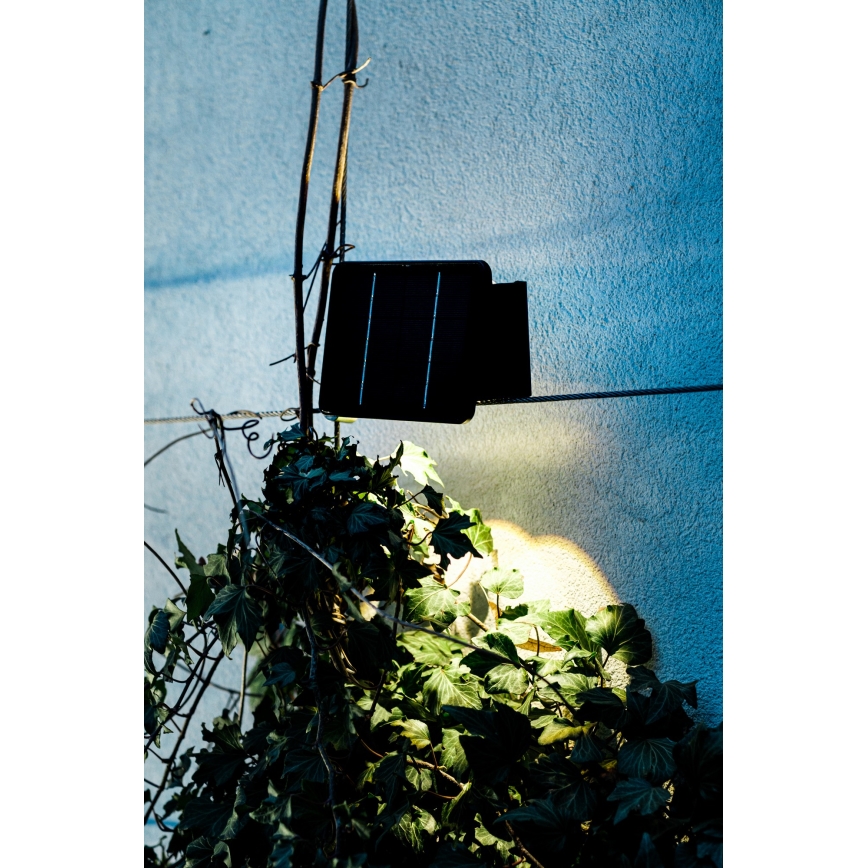 LED Solarna stenska svetilka s senzorjem LED/2W/5V IP54 1300 mAh