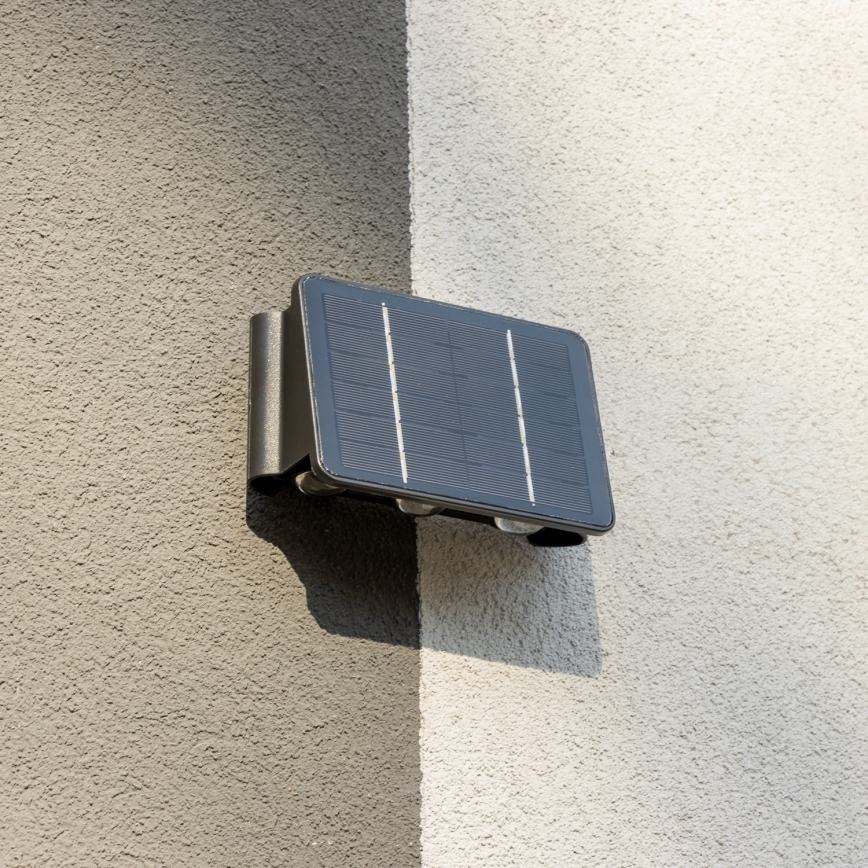 LED Solarna stenska svetilka s senzorjem LED/2W/5V IP54 1300 mAh