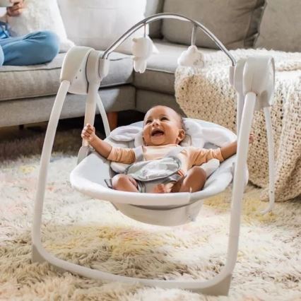 Ingenuity - Otroška gugalnica z melodijo CUDDLE LAMB 4xLR14