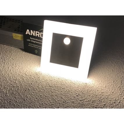 LED Stopniščna svetilka APUS s senzorjem LED/0,8W/12V 3000K