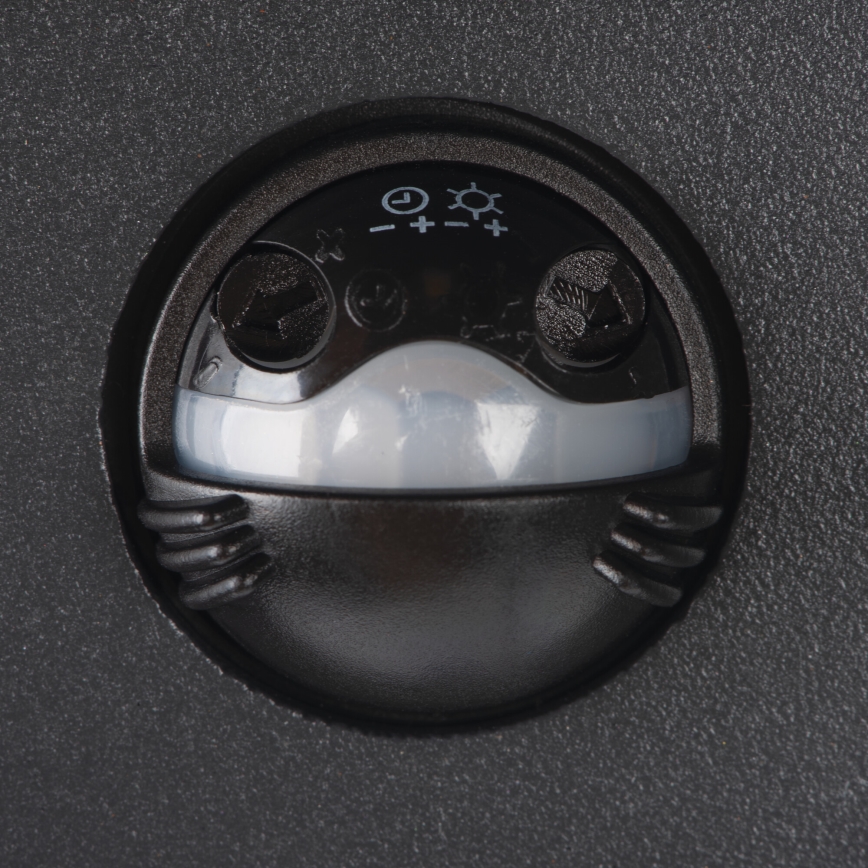 LED zunanja stenska svetilka s senzorjem gibanja in senzorjem mraka REKA LED/7W/230V IP54 antracit okrogla