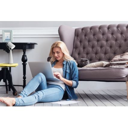 Namizna svetilka LARATA 1xE27/5W/230V bela