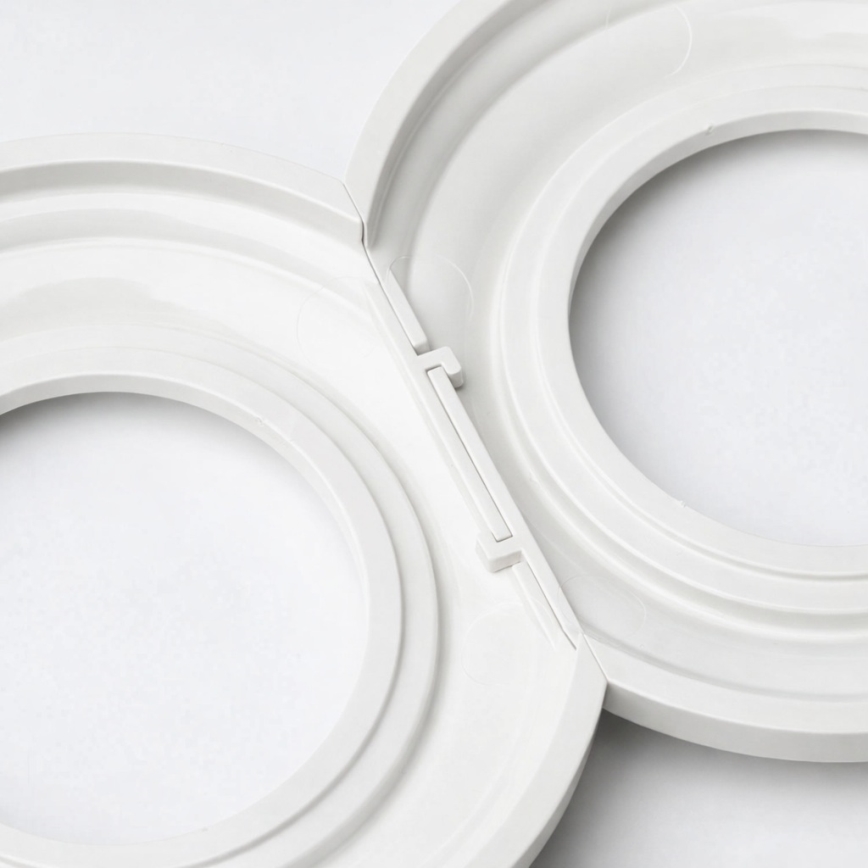 Kliklap – trojna retro vtičnica SCHUKO 230 V z okvirjem za domačo uporabo, snežno bela