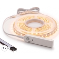 Komplet 1x LED trak s senzorjem gibanja FLEX LED/3,6W/4xAA 2 m + 2x vgradni profil 1 m črna/bela
