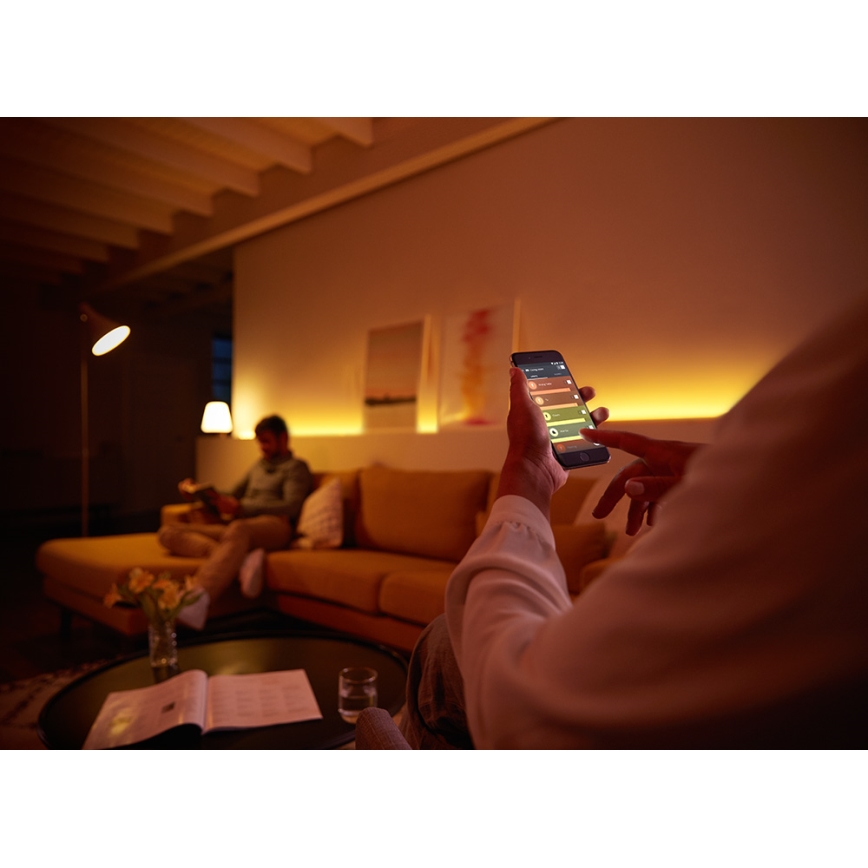 KOMPLET 2x LED Zatemnitvena žarnica Philips HUE WHITE E14/5,5W/230V