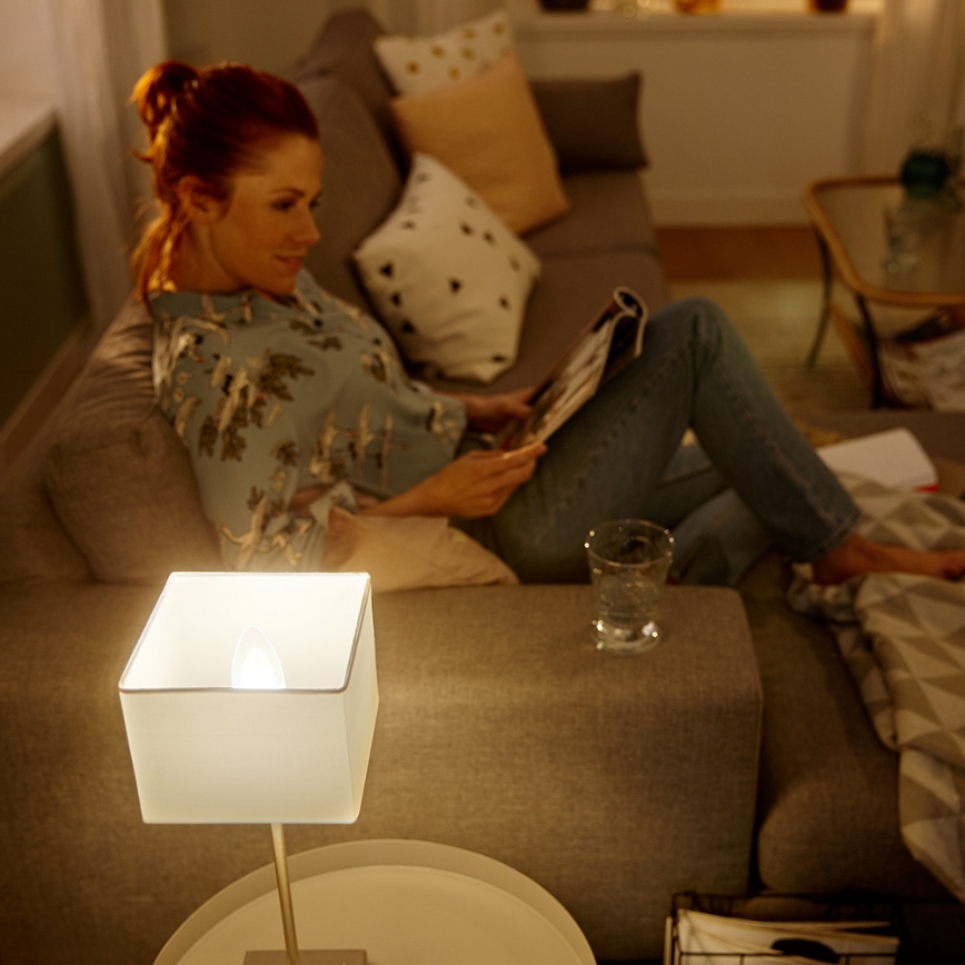 KOMPLET 2x LED Zatemnitvena žarnica Philips HUE WHITE E14/5,5W/230V