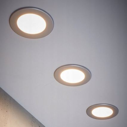 Komplet 3x LED kopalniško vgradno stropno svetilo LED/6W/230V IP44 srebrno