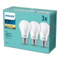 KOMPLET 3x LED Žarnica Philips E27/6W/230V 2700K