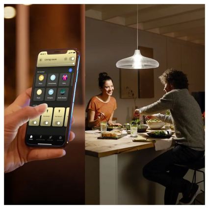 Komplet 4x zatemnljivih LED žarnic Philips Hue WHITE E27/7W/230V 2700K