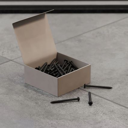 Komplet 50 vijakov T25, 12 mm, črno lakiranih