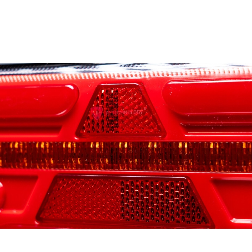 LED Kombinirana svetilka z dinamičnim smernikom LED/10-30V IP67 desno