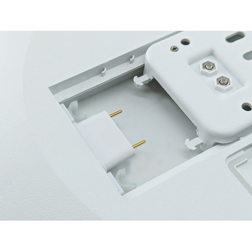 LED Kopalniška zatemnitvena stropna svetilka SLIDE LED/6/12/18/24W/230V 2900/4000/6200K IP44 bela