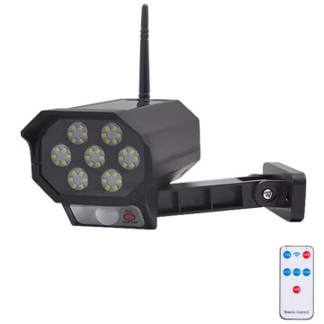 LED lažna varnostna kamera s senzorjem gibanja in solarnim panelom, LED 5 W / 5,5 V, 800 mAh, IP65 + daljinski upravljalnik