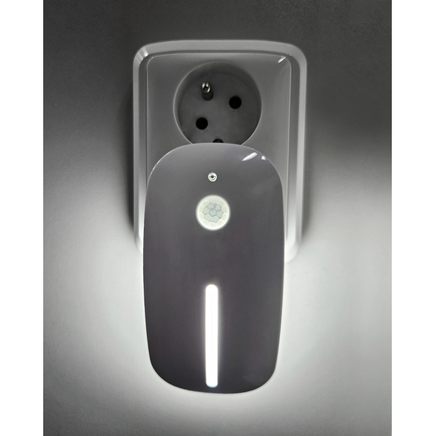 LED Nočna luč s senzorjem LED/1W/230V bela