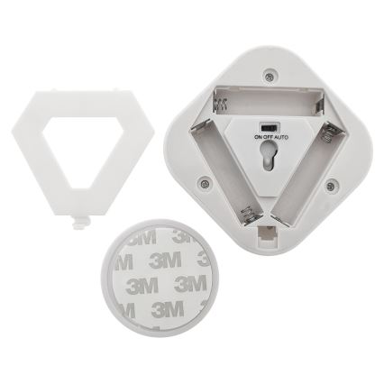 LED nočna lučka s senzorjem LED/0,5W/4,5V 3xAAA bela