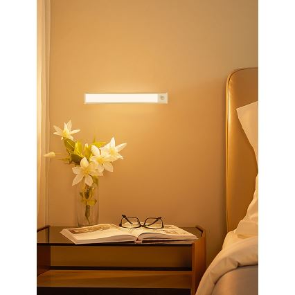 LED Podelementna svetilka CABINET-4 s PIR senzorjem LED/1,5W/230V 1100mAh 4000K