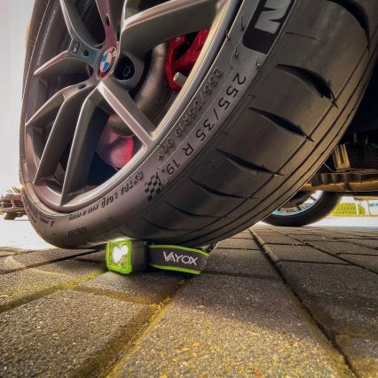 LED polnilna čelovka s senzorjem in zatemnitvijo LED/10W/5V IP66 750 lm 1500 mAh