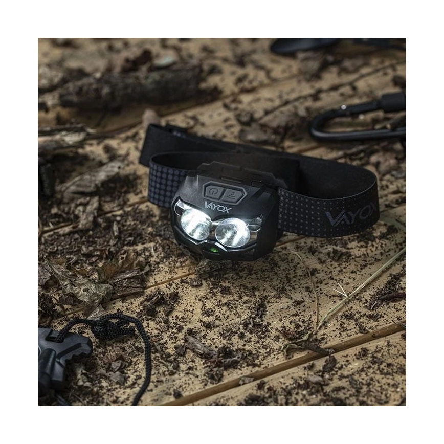 LED Zatemnitvena polnilna naglavna svetilka s senzorjem in rdeča luč 2xLED/5W/5V/3xAAA IP65 500 sijajni 1200 mAh