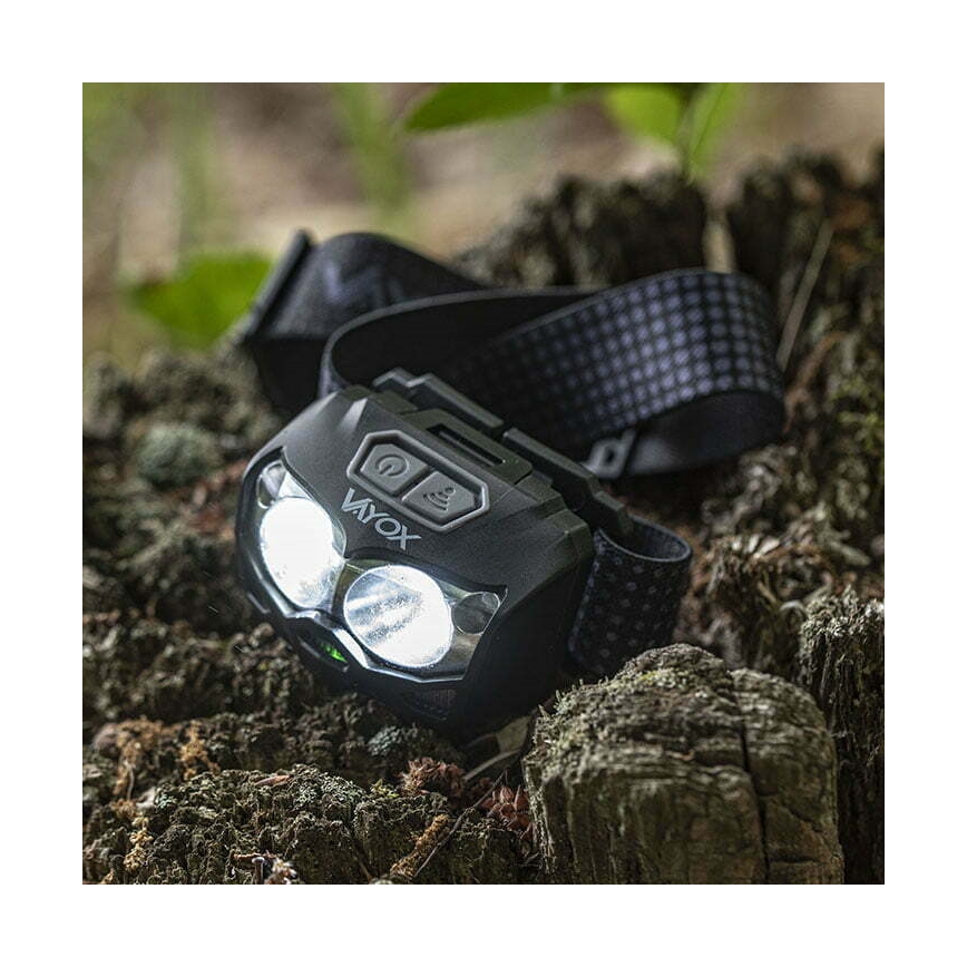 LED Zatemnitvena polnilna naglavna svetilka s senzorjem in rdeča luč 2xLED/5W/5V/3xAAA IP65 500 sijajni 1200 mAh