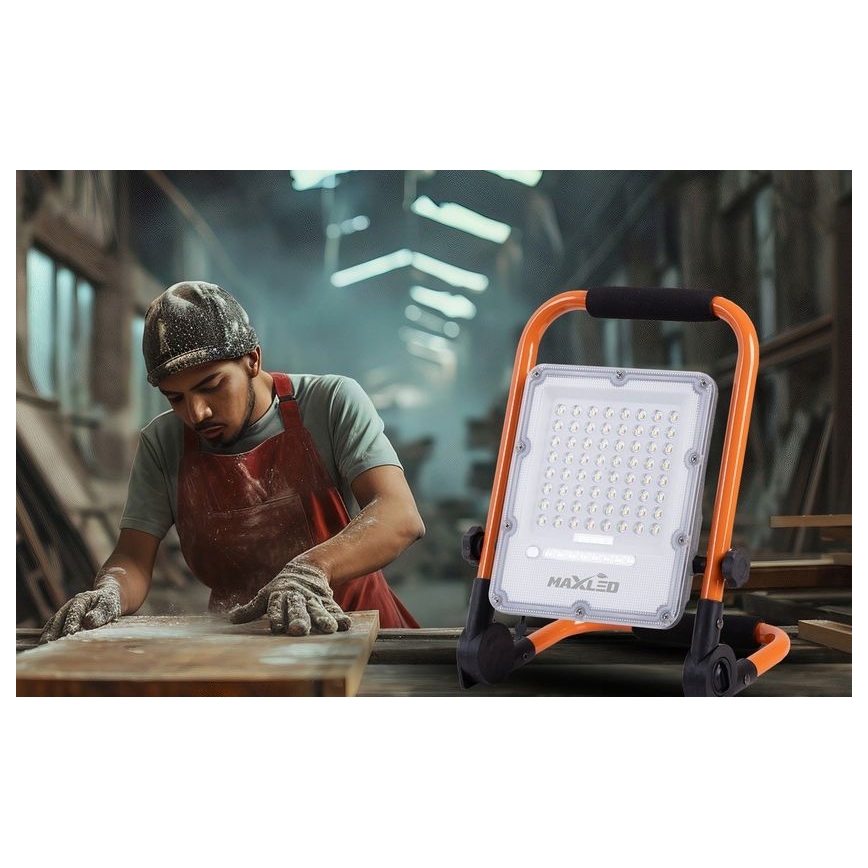 LED zatemljiv polnilni reflektor s stojalom LED/100W/3,2V 4500K 10000 mAh IP65 oranžen