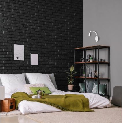 LED prilagodljiva stenska svetilka z USB BASE LED/8W+LED/2W/230V bela/srebrna