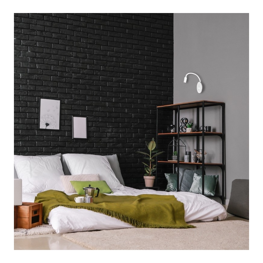 LED prilagodljiva stenska svetilka z USB BASE LED/8W+LED/2W/230V bela/srebrna