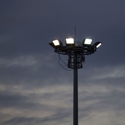 LED Reflektor LED/30W/230V 6400K IP65 črna