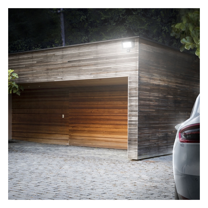 LED reflektor s senzorjem gibanja NOCTIS LUX 3 LED/50W/230V 4000K IP44 bela