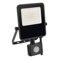LED reflektor s senzorjem VISIO LED/30W/230V 4000K IP65
