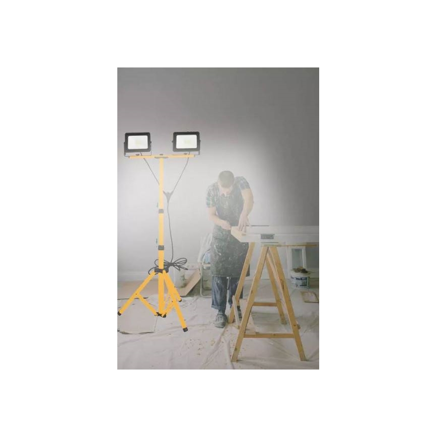 LED Reflektor s stojalom 2xLED/30W/230V IP65
