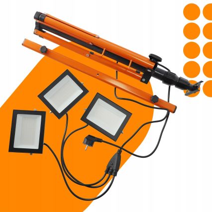 LED reflektor s stojalom 3xLED/50W/230V 4500K IP65 črna/oranžna