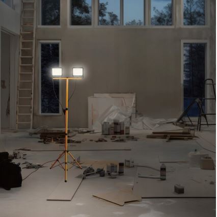 LED Reflektor s stojalom NOCTIS 2xLED/50W/230V 4000K IP65