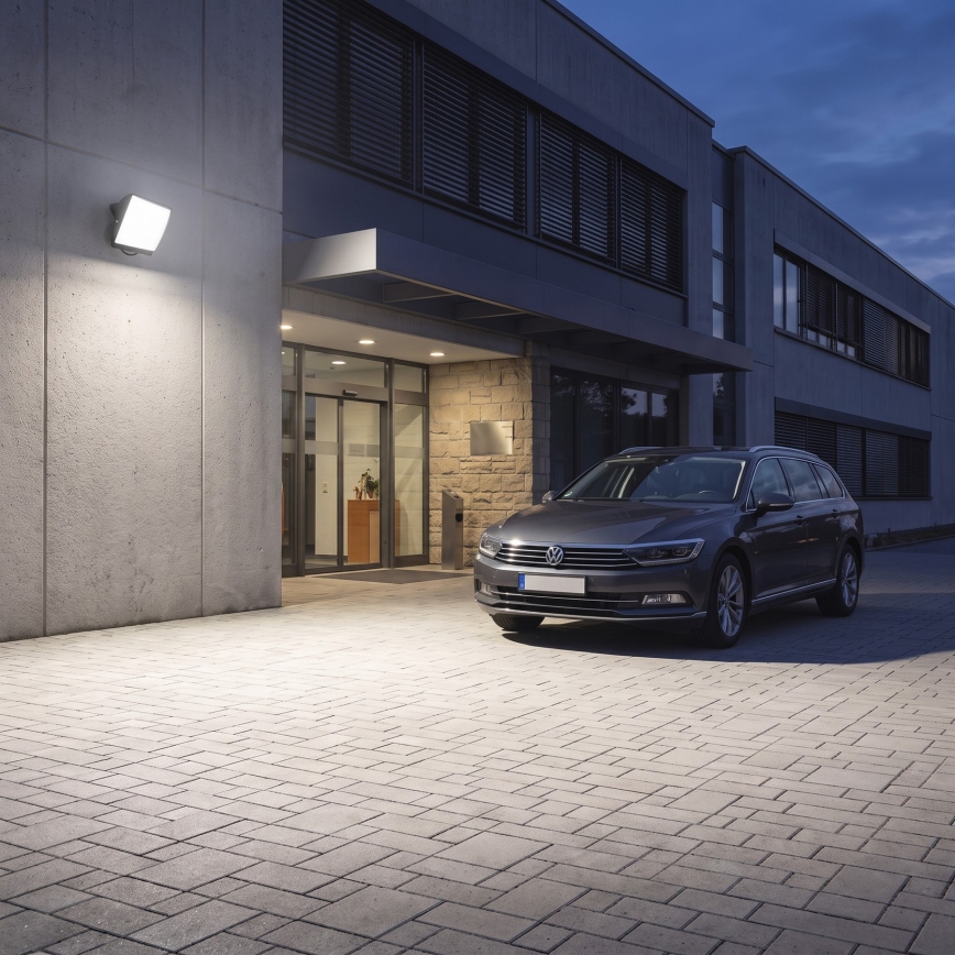 LED reflektor TAMBO EVO LED/100W/230V 4000K IP65 črna