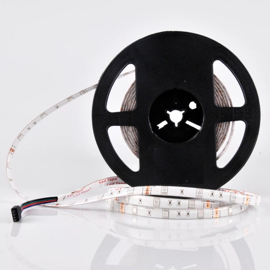 LED RGB Zatemnitveni zunanji trak 5m LED/14W/12V IP65 + Daljinski upravljalnik