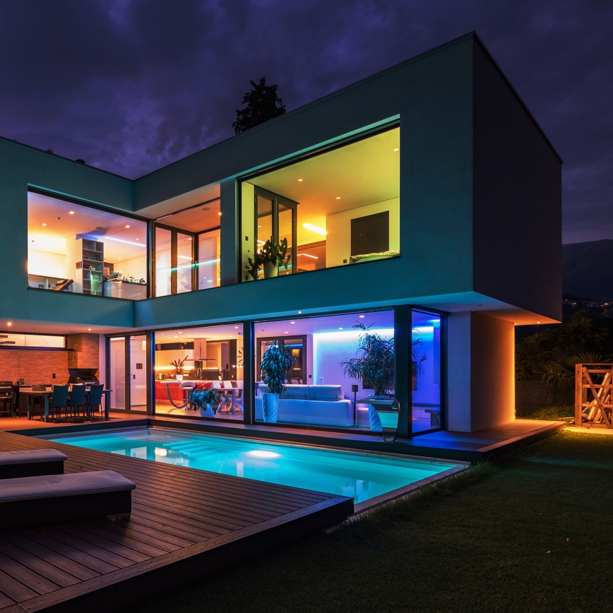 LED RGBW Kopalniški zatemnitveni trak LED/7,5W/12V IP65 3m Wi-Fi Tuya