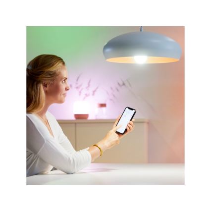 LED RGBW Zatemnitvena žarnica E27/8,5W/230V 2200-6500K CRI 90 Wi-Fi + Daljinski upravljalnik - Reality