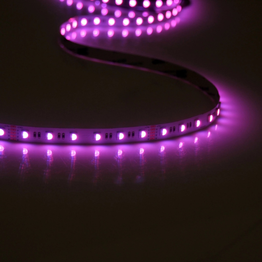 LED RGBW Zatemnitveni trak 3m LED/22W/24/230V + Daljinski upravljalnik