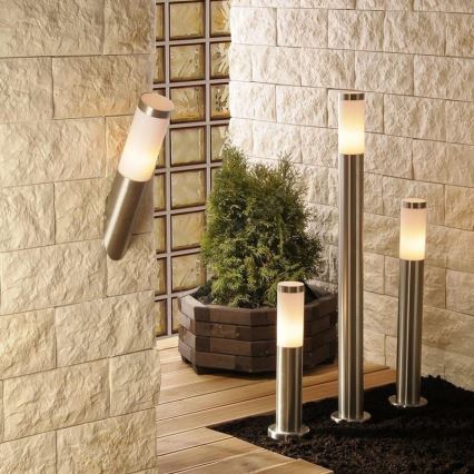 LED RGBW zatemnjivo zunanje stensko svetilo LIVIA 1xE27/6,5W/230V 2700-6500K Wi-Fi IP44 srebrno