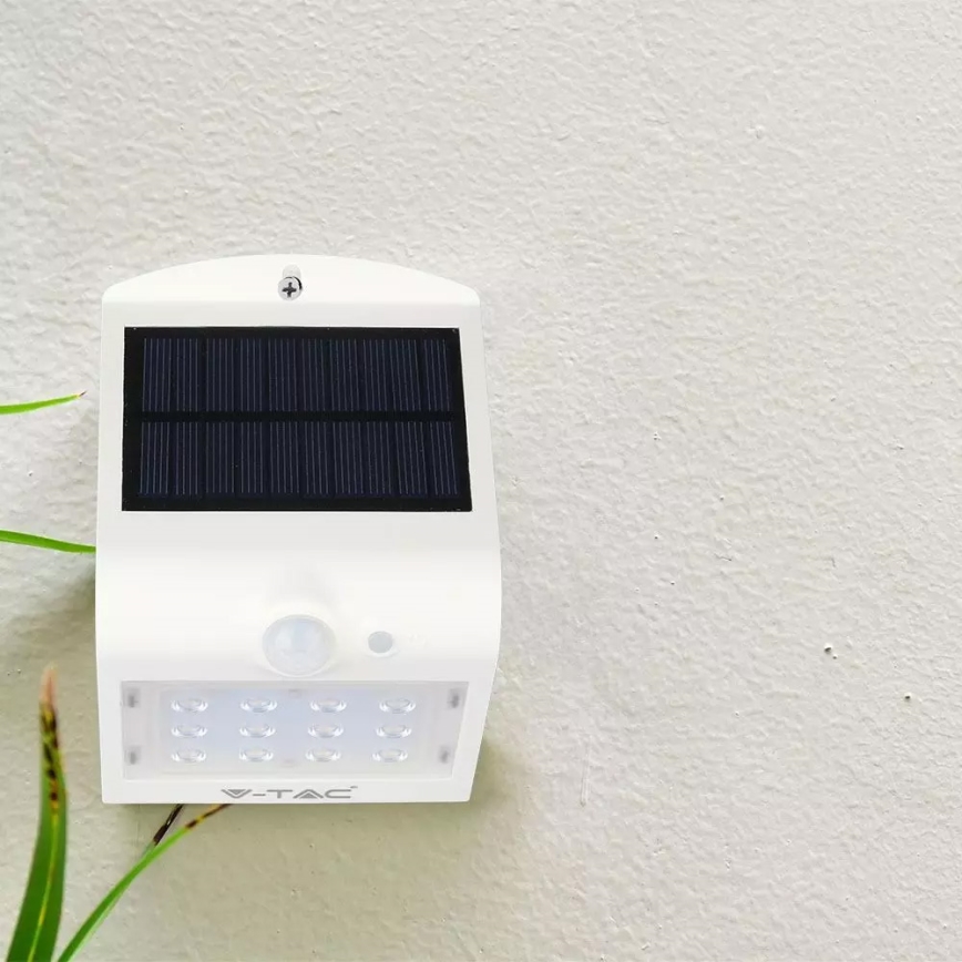 LED Solarna stenska svetilka s senzorjem LED/1.5W/3,7V IP65 1200 mAh