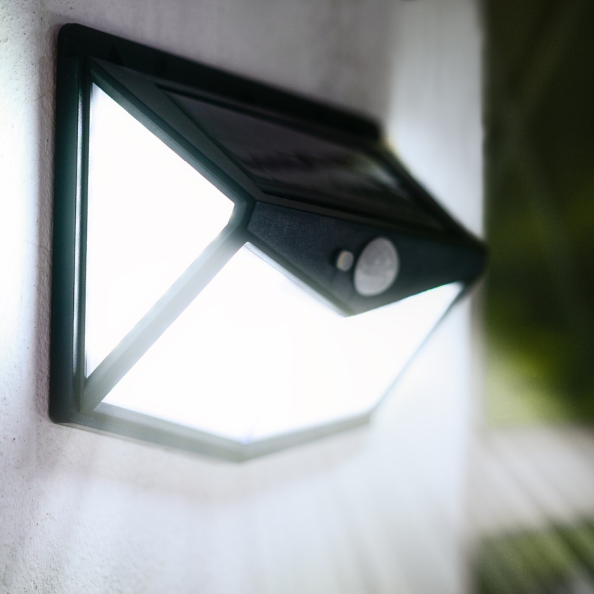 LED Solarna stenska svetilka s senzorjem LED/1W/3,7V 6500K IP44