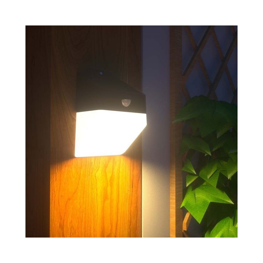 LED Solarna stenska svetilka s senzorjem LED/2W/3,7V 4000K IP65