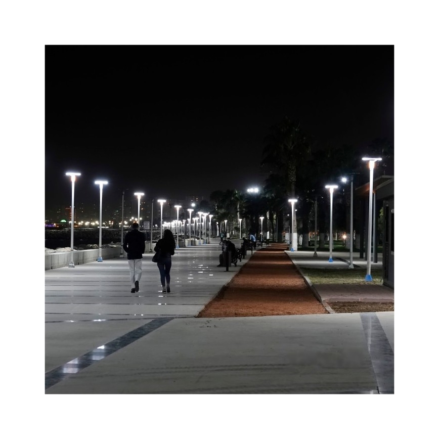 LED solarna ulična lampa s senzorjem LUVIA LED/15W/3,2V 6500K IP54 5400 mAh + daljinski upravljač