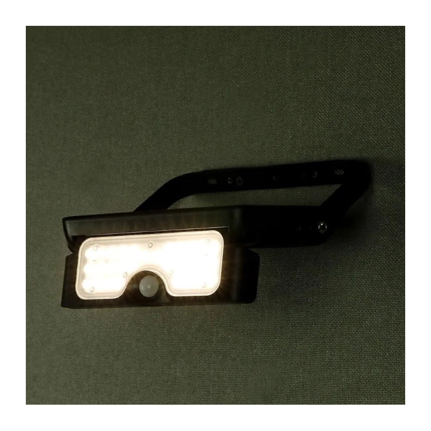 LED Solarni reflektor s senzorjem LED/5W/3,7V IP65 4000K 3000 mAh